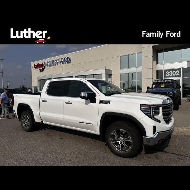 2025 GMC Sierra 1500 SLT