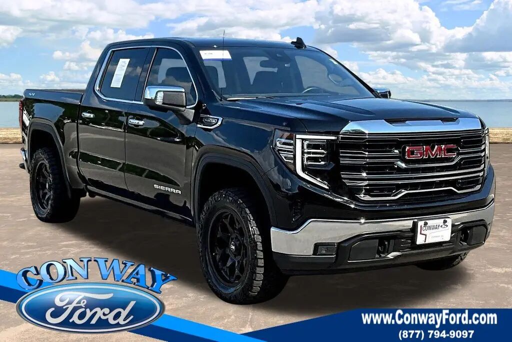 2026 GMC Sierra 1500 SLT — photo 1 of 12