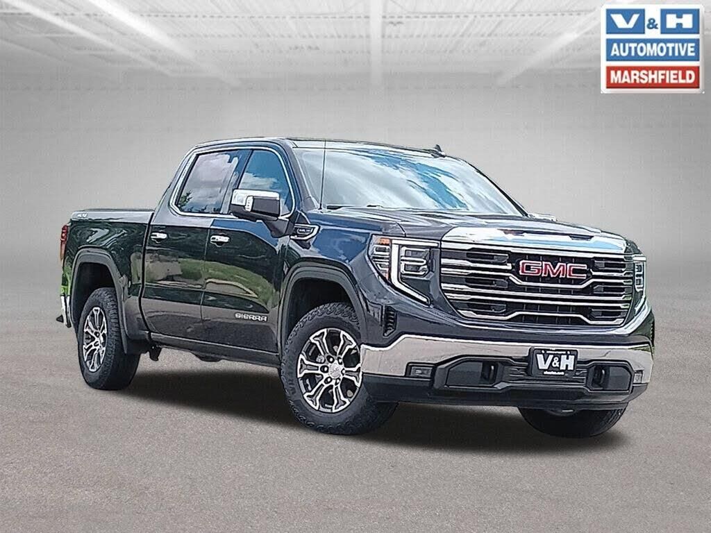 2025 GMC Sierra 1500 SLT — photo 1 of 1