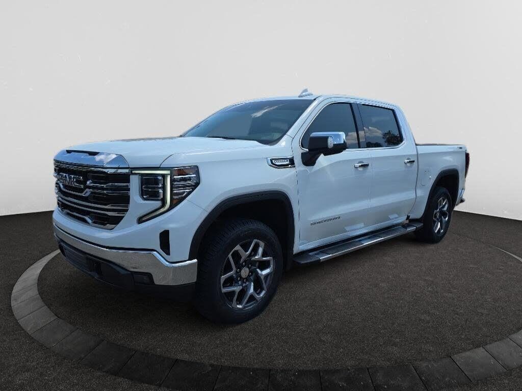 2024 GMC Sierra 1500 SLT — photo 1 of 1