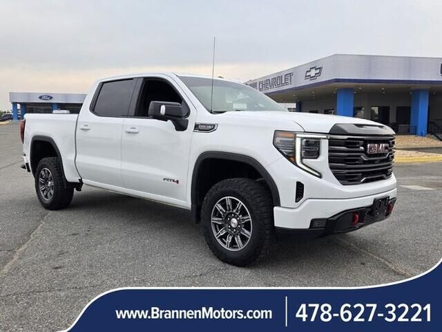 2025 GMC Sierra 1500 AT4
