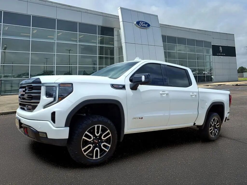 2025 GMC Sierra 1500 AT4 — photo 1 of 13