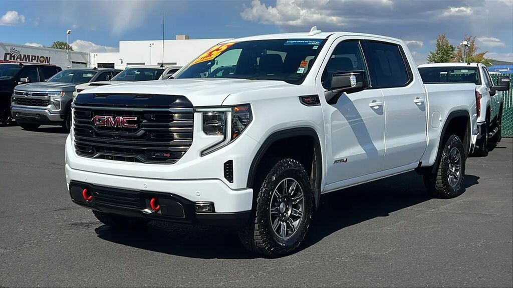 2025 GMC Sierra 1500 AT4 — photo 1 of 13
