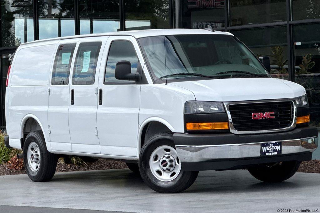2025 GMC Savana Cargo Van Work Van — photo 1 of 13