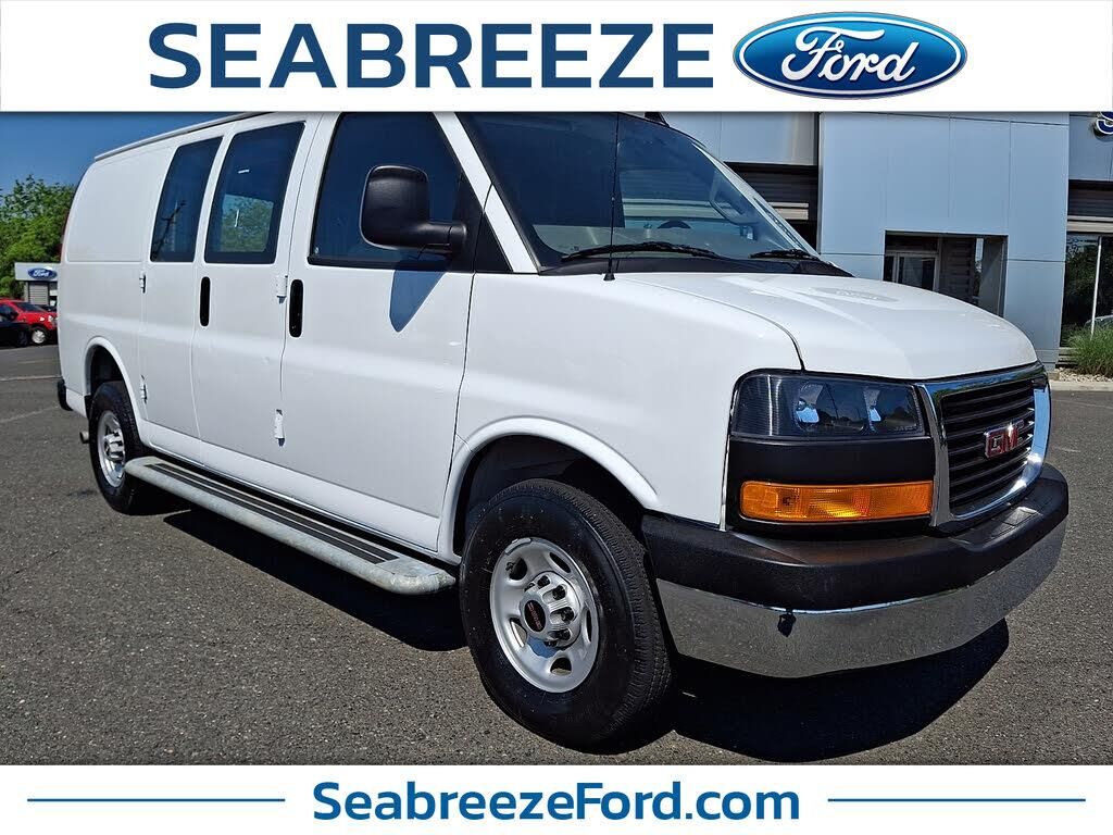 2024 GMC Savana 2500 — photo 1 of 1