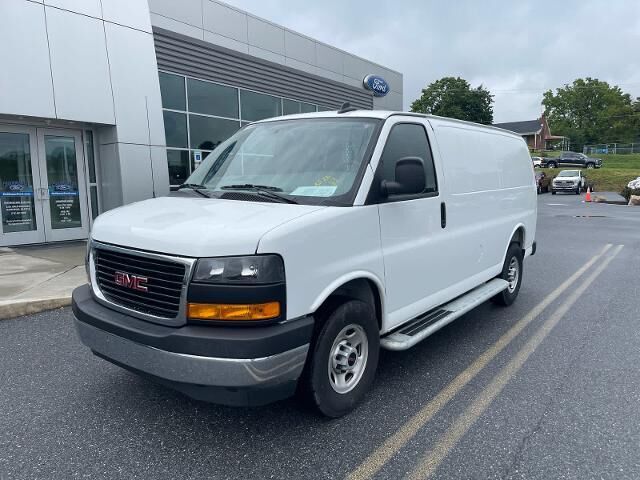 2025 GMC Savana 2500
