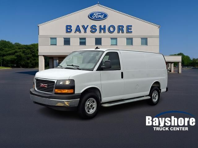 2025 GMC Savana 2500