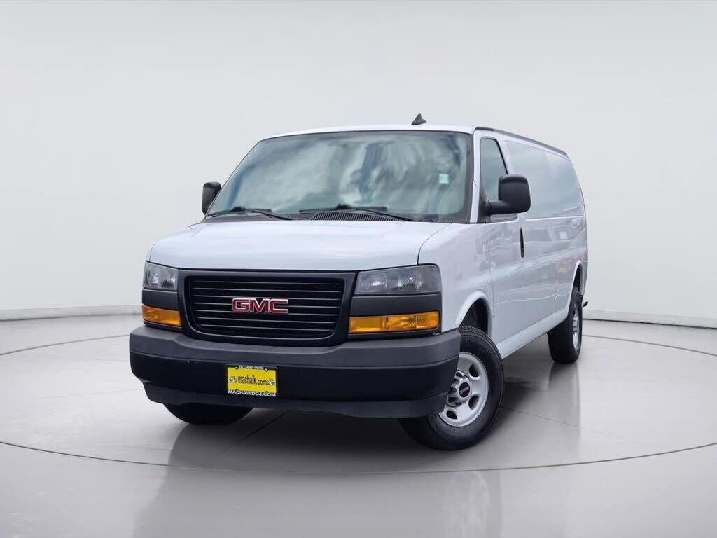 2023 GMC Savana 2500 — photo 1 of 1