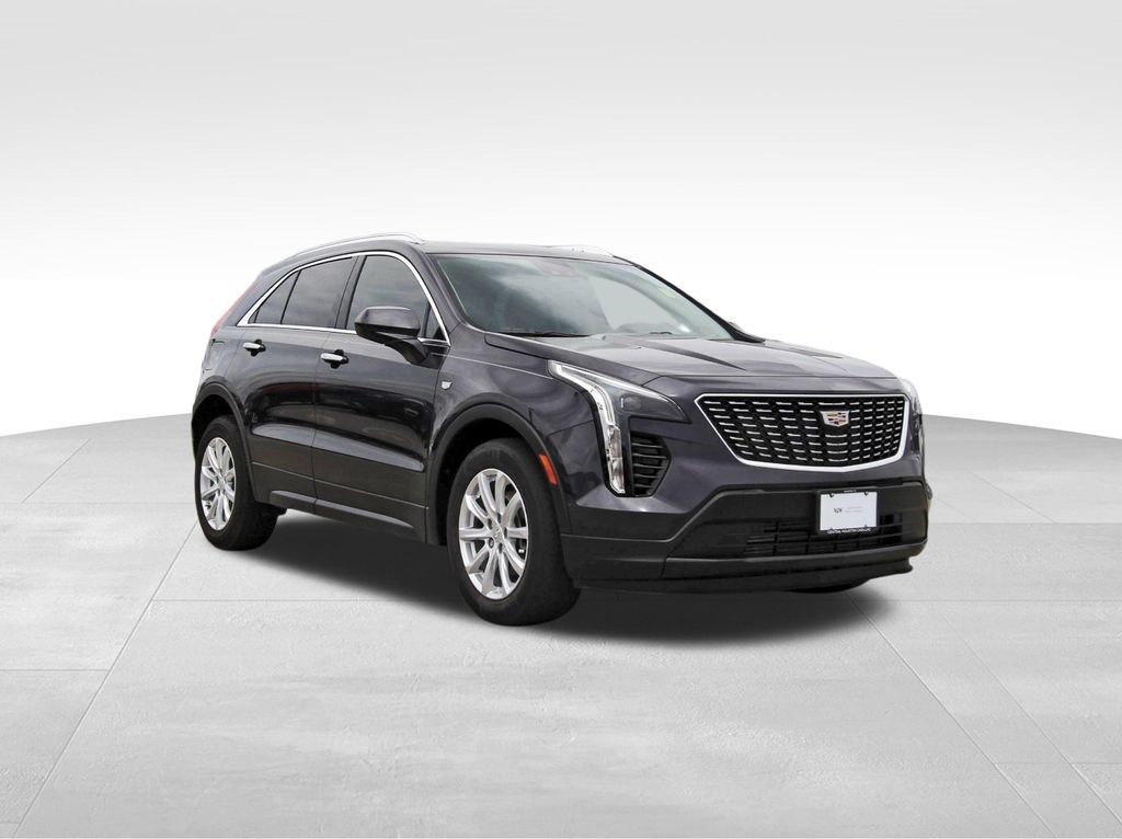 2023 Cadillac XT4 — photo 1 of 7