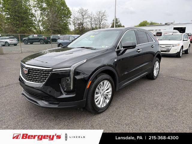 2024 Cadillac XT4 Luxury