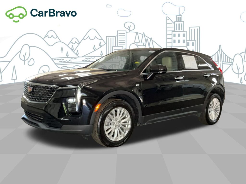 2024 Cadillac XT4 Luxury — photo 1 of 6