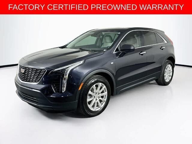 2023 Cadillac XT4 Luxury — photo 1 of 13