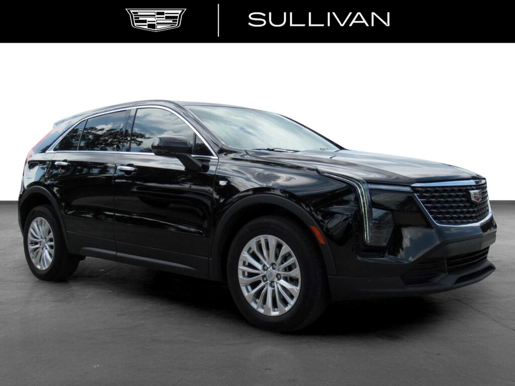 2024 Cadillac XT4 — photo 1 of 7