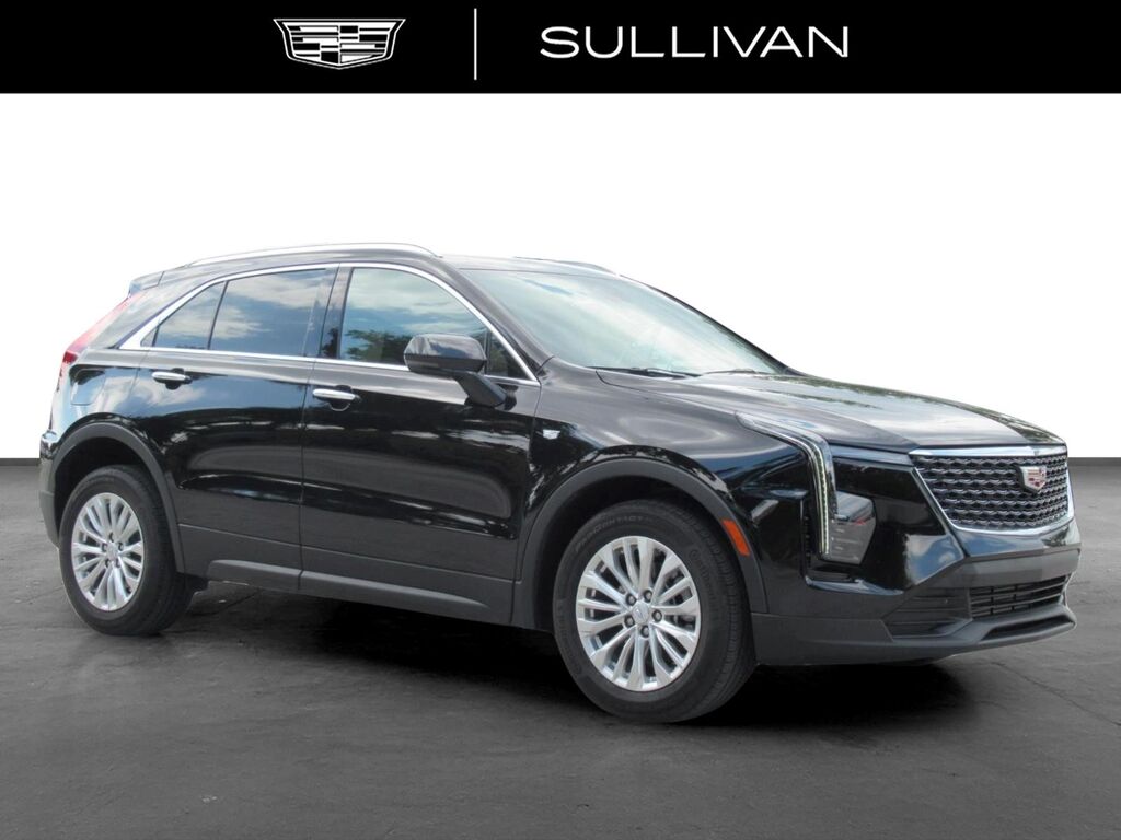 2024 Cadillac XT4 — photo 1 of 7