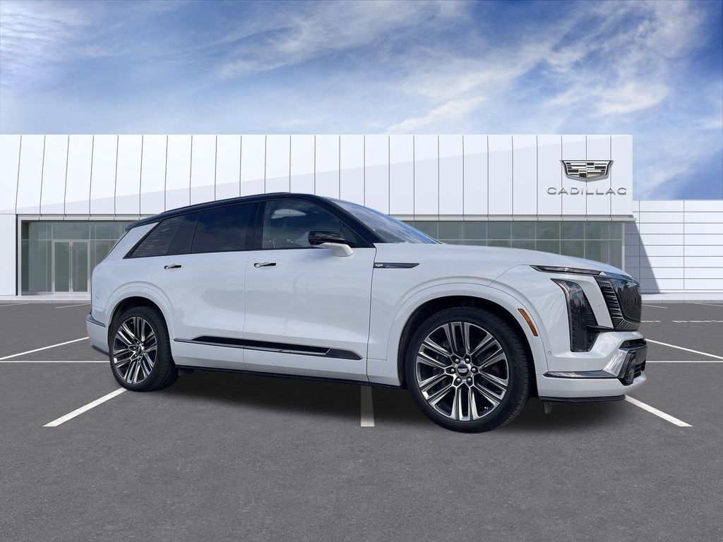 2026 Cadillac VISTIQ — photo 1 of 7