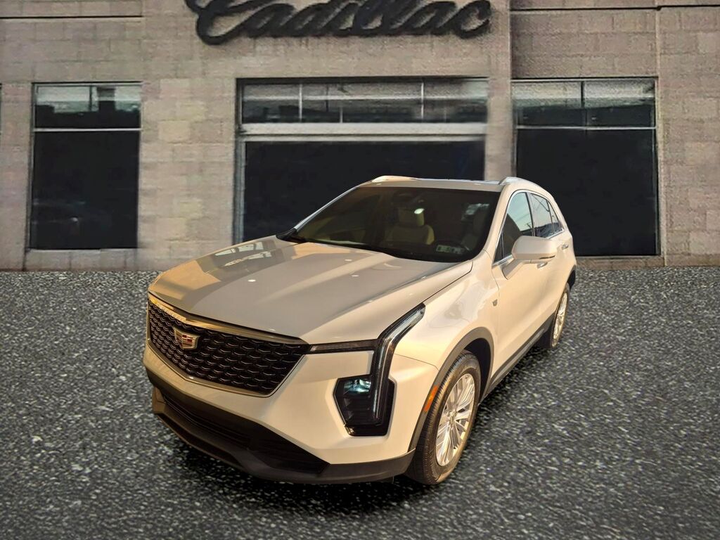 2024 Cadillac XT4 — photo 1 of 7
