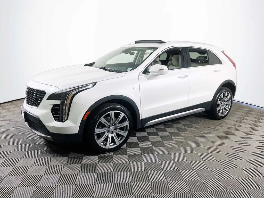 2023 Cadillac XT4 Premium Luxury