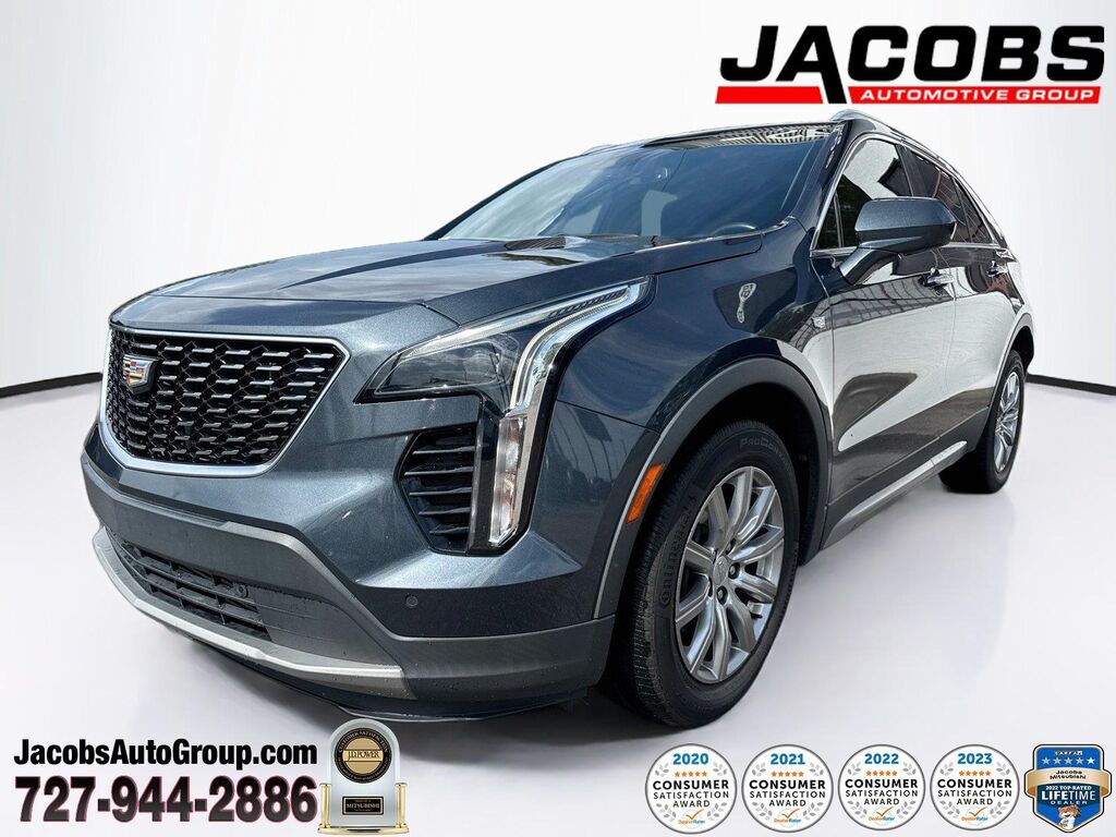 2020 Cadillac XT4 Premium Luxury — photo 1 of 13