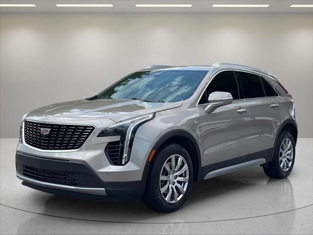 2023 Cadillac XT4 Premium Luxury — photo 1 of 13