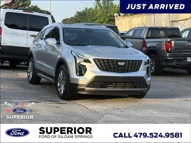 2020 Cadillac XT4 Premium Luxury — photo 1 of 4