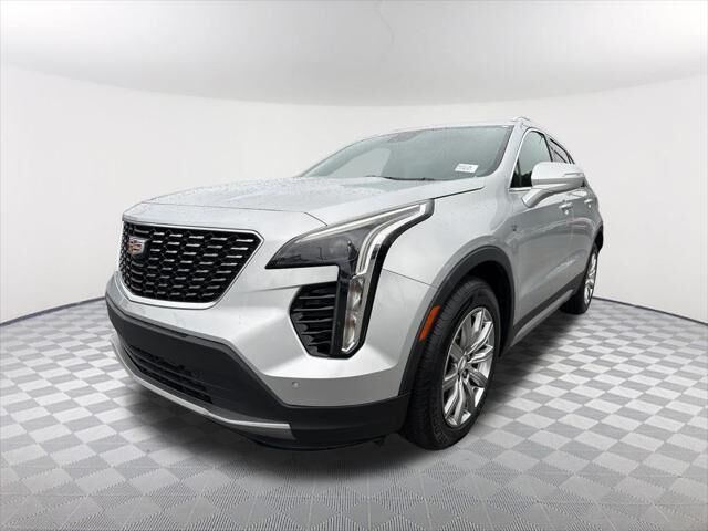 2022 Cadillac XT4 Premium Luxury