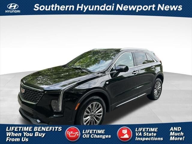 2025 Cadillac XT4 Premium Luxury