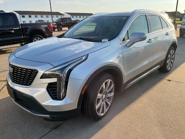 2019 Cadillac XT4 Premium Luxury — photo 1 of 2