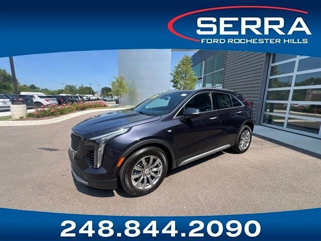 2023 Cadillac XT4 Premium Luxury