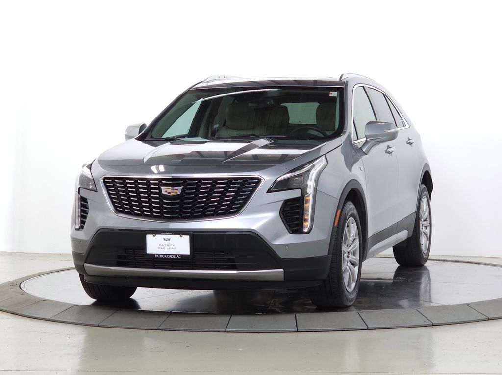 2023 Cadillac XT4 — photo 1 of 7