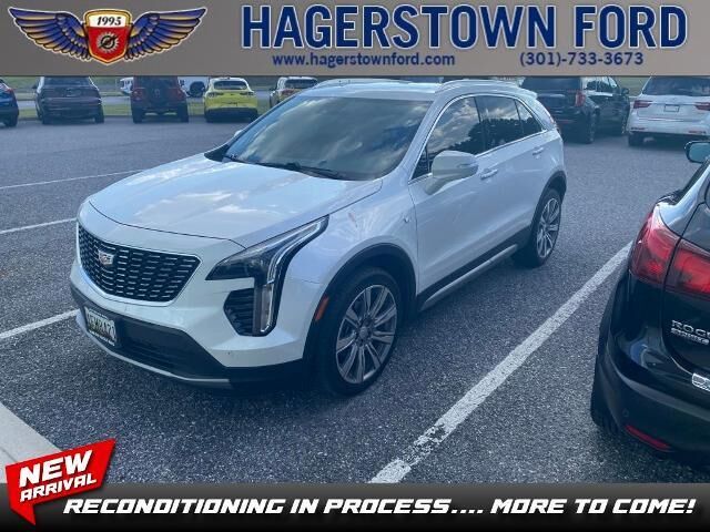 2023 Cadillac XT4 Premium Luxury