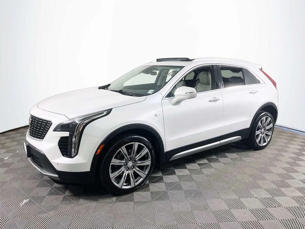 2023 Cadillac XT4 Premium Luxury