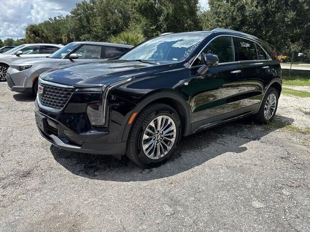 2025 Cadillac XT4 Premium Luxury