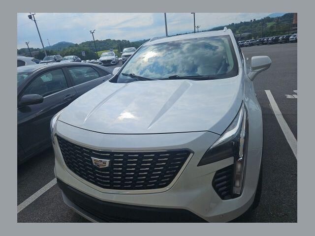 2020 Cadillac XT4 Premium Luxury