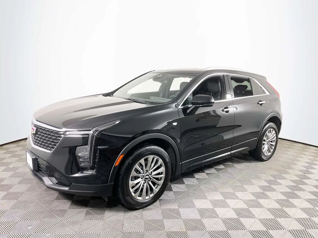 2024 Cadillac XT4 Premium Luxury — photo 1 of 13