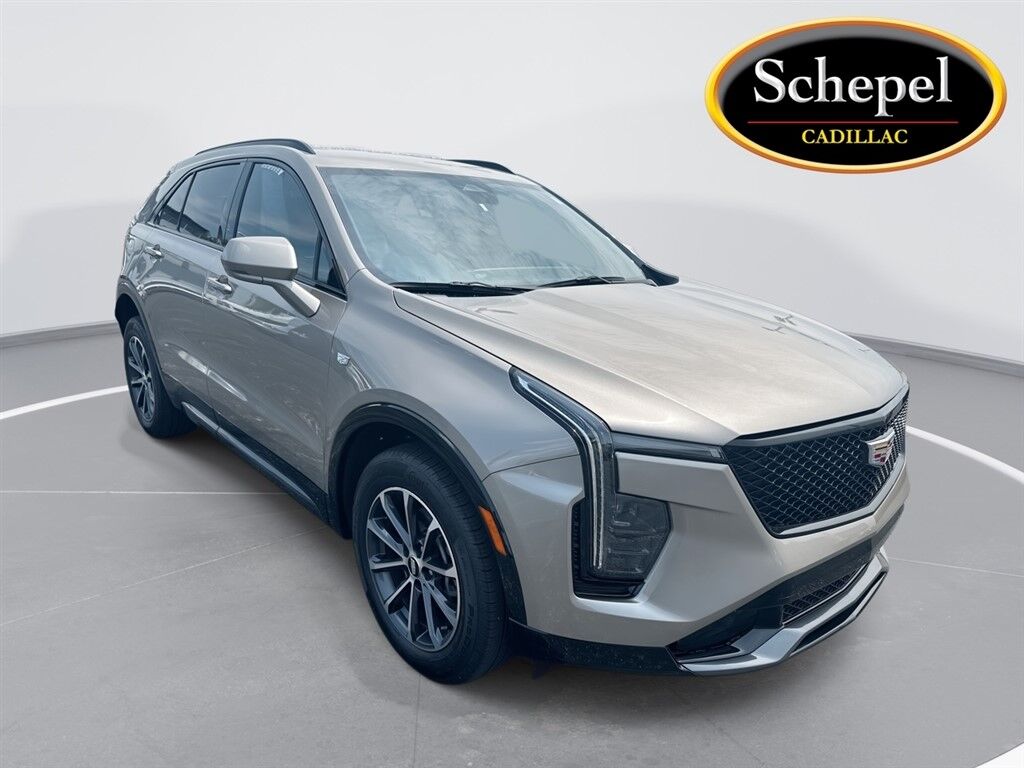 2024 Cadillac XT4 — photo 1 of 7