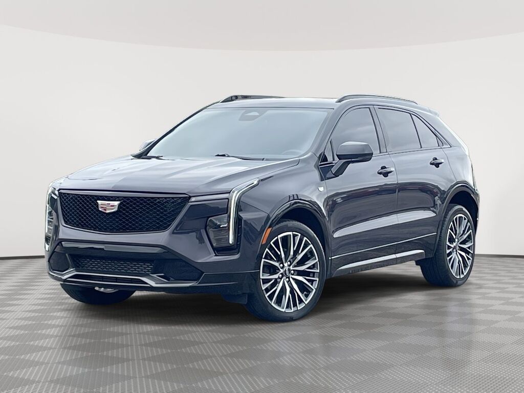 2024 Cadillac XT4 — photo 1 of 7