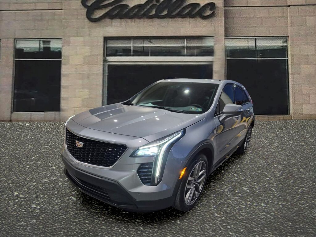 2023 Cadillac XT4 — photo 1 of 7