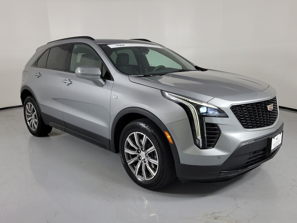 2023 Cadillac XT4 — photo 1 of 7