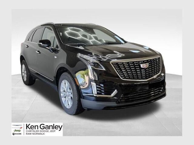 2025 Cadillac XT5 Luxury — photo 1 of 13