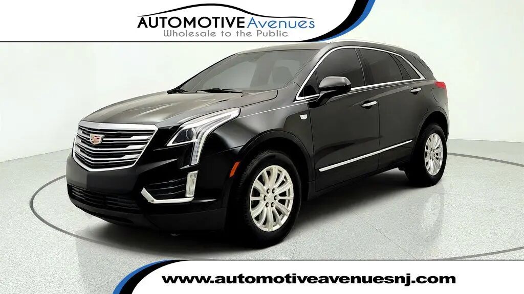 2019 Cadillac XT5 Base — photo 1 of 13