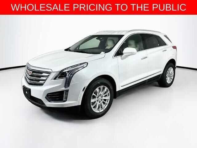 2018 Cadillac XT5 Base — photo 1 of 13