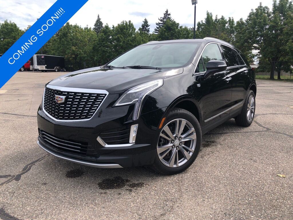 2024 Cadillac XT5 — photo 1 of 6