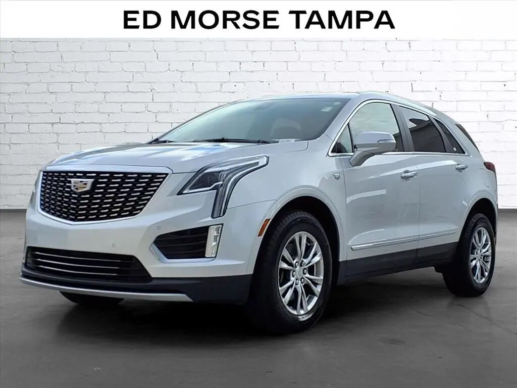 2020 Cadillac XT5 Premium Luxury — photo 1 of 13