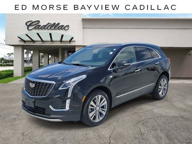 2025 Cadillac XT5 — photo 1 of 5