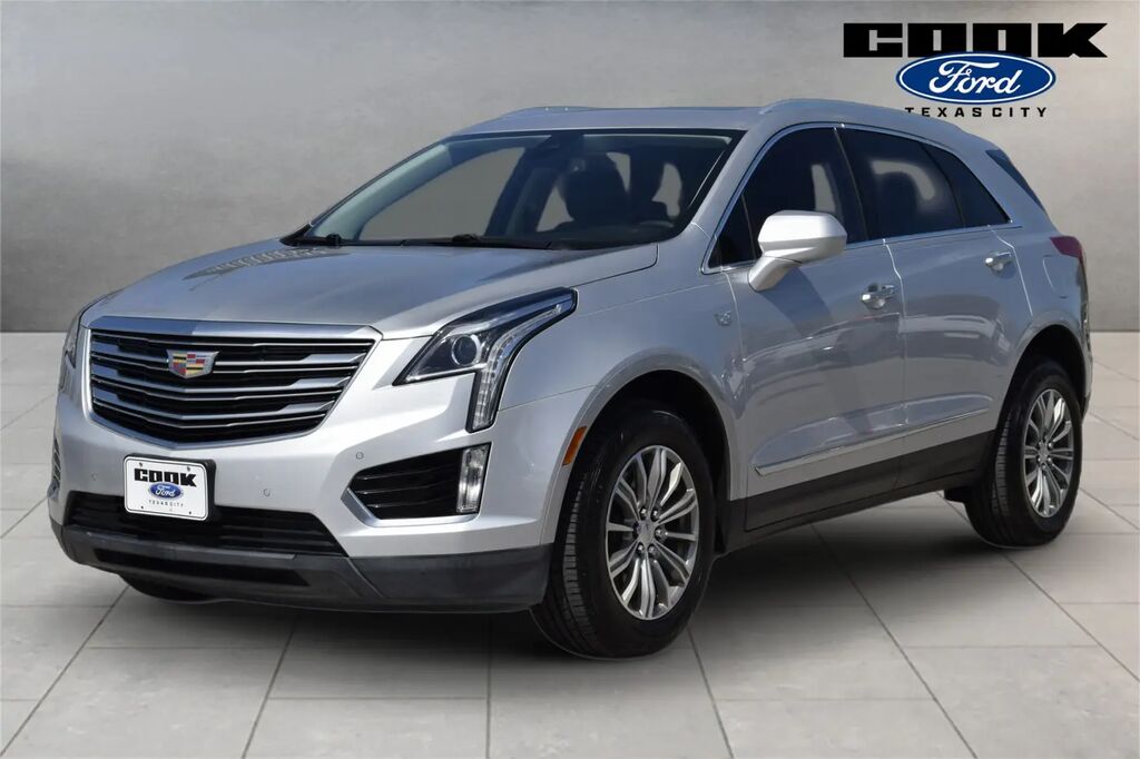 2018 Cadillac XT5 Luxury — photo 1 of 13