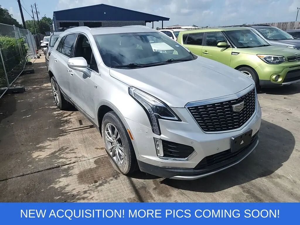 2020 Cadillac XT5 Premium Luxury — photo 1 of 6