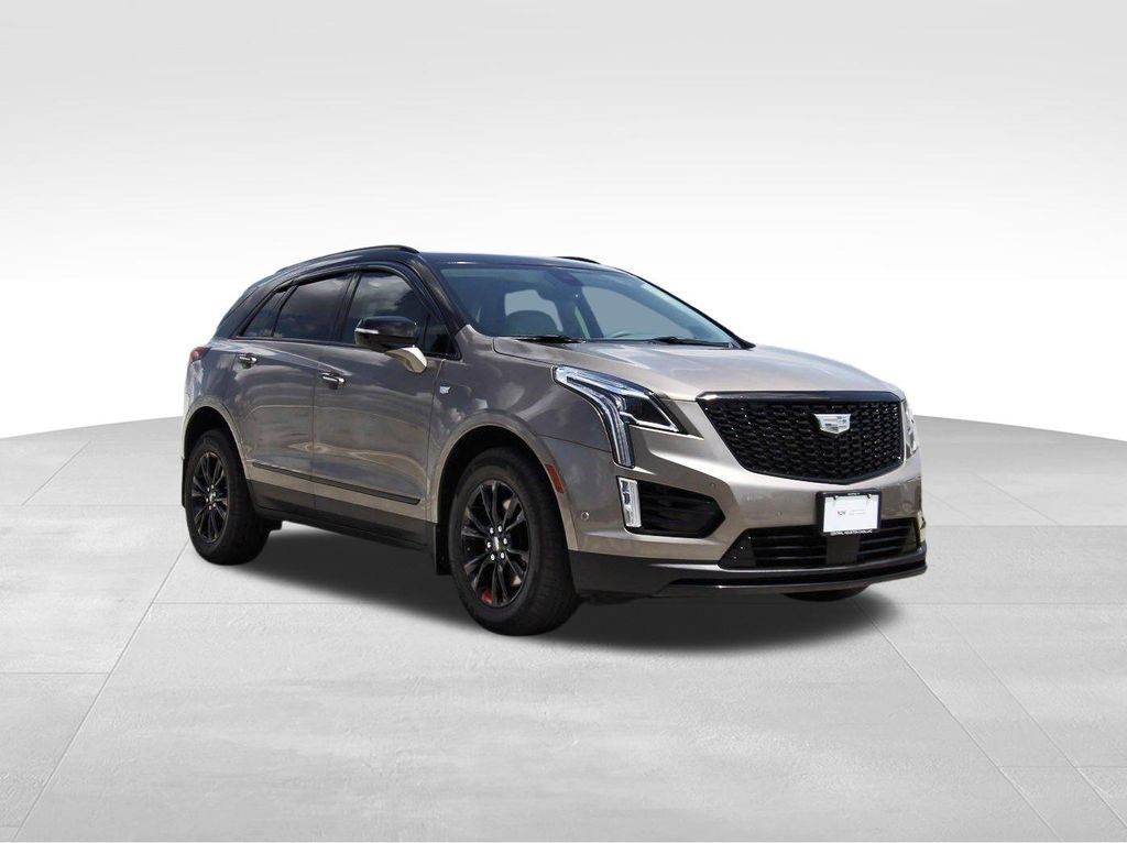 2023 Cadillac XT5 — photo 1 of 7