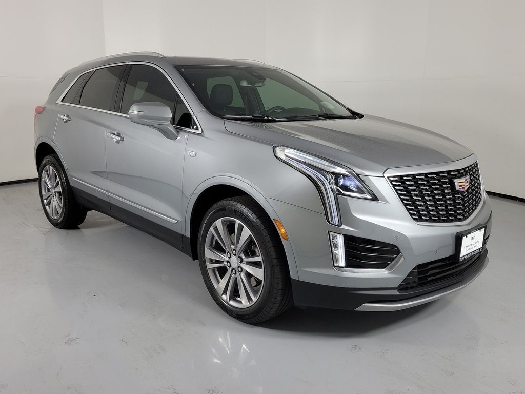 2024 Cadillac XT5 — photo 1 of 7