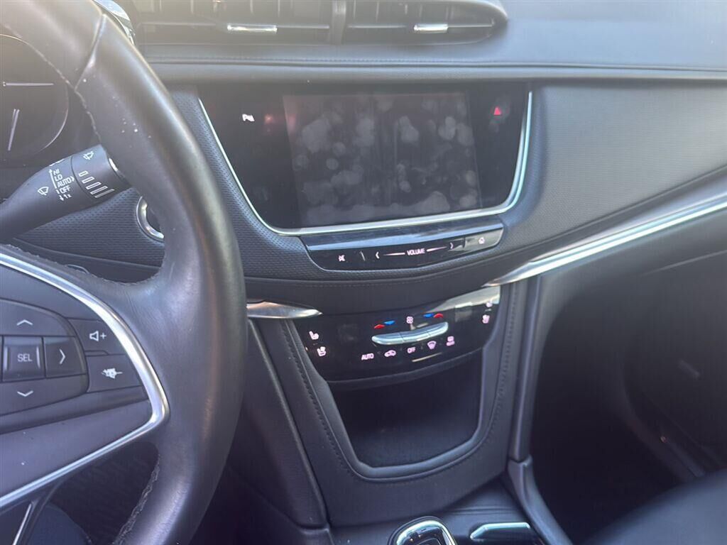 2017 Cadillac XT5 Premium Luxury — photo 1 of 1