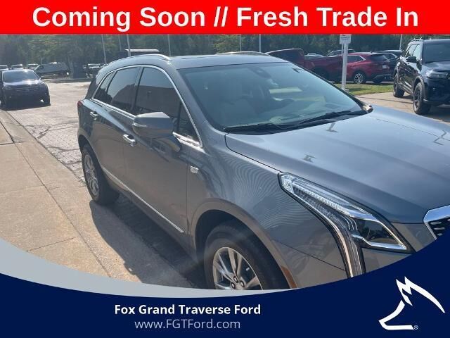 2022 Cadillac XT5 Premium Luxury — photo 1 of 13